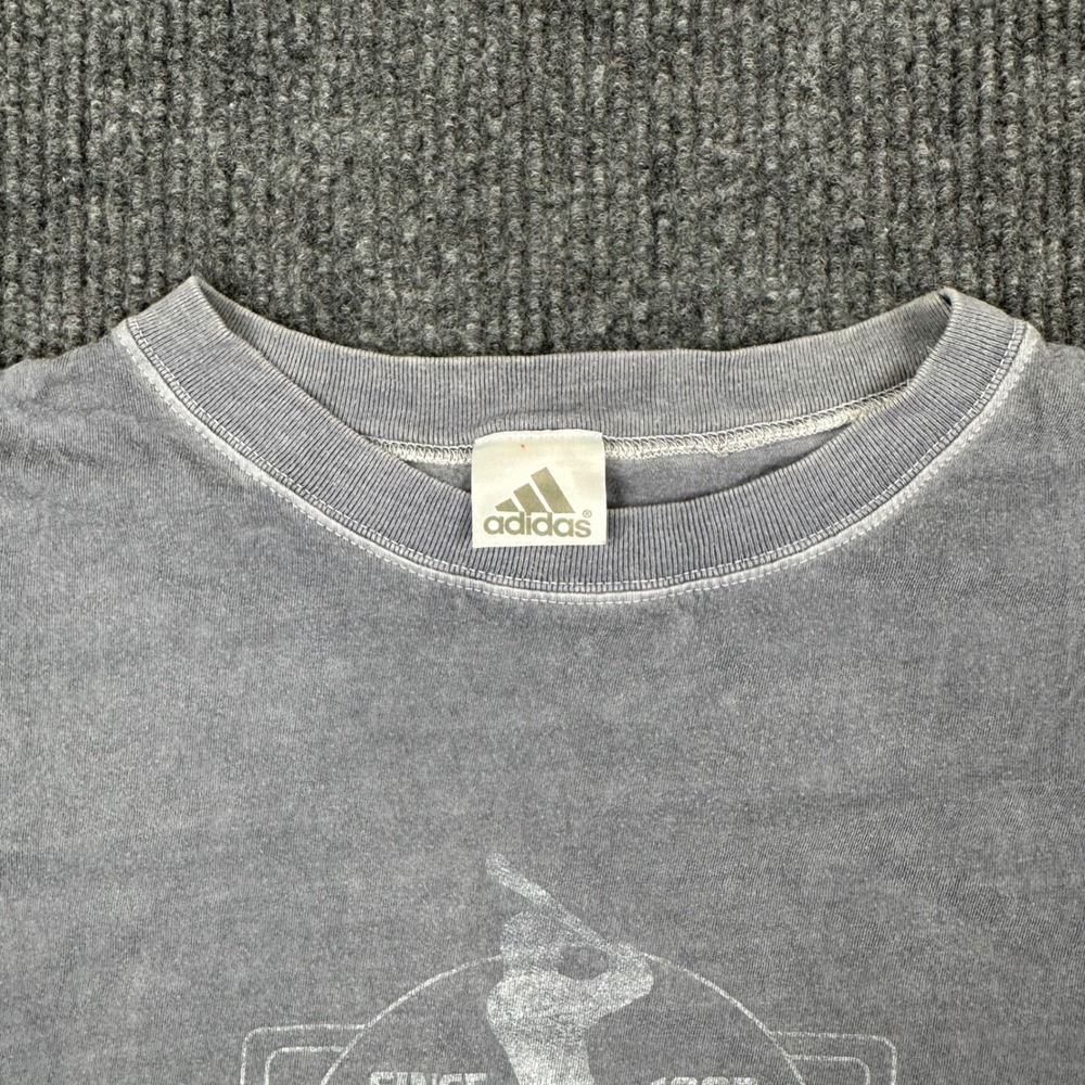 Vintage Adidas New York Yankees Graphic T-Shirt Mens XL Gray Relaxed Fit 2004 - Picture 5 of 10